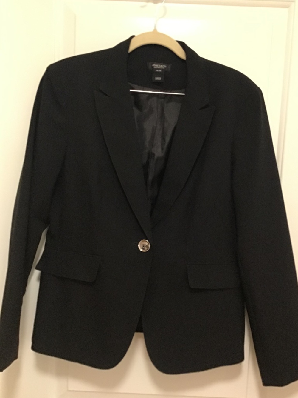 Jones & Co Black Blazer - Size 10